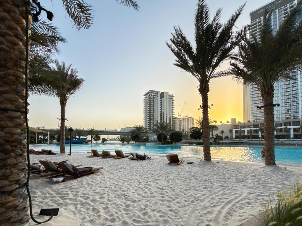 Creek New Luxury And Lagoona Access Apartment Dubai
