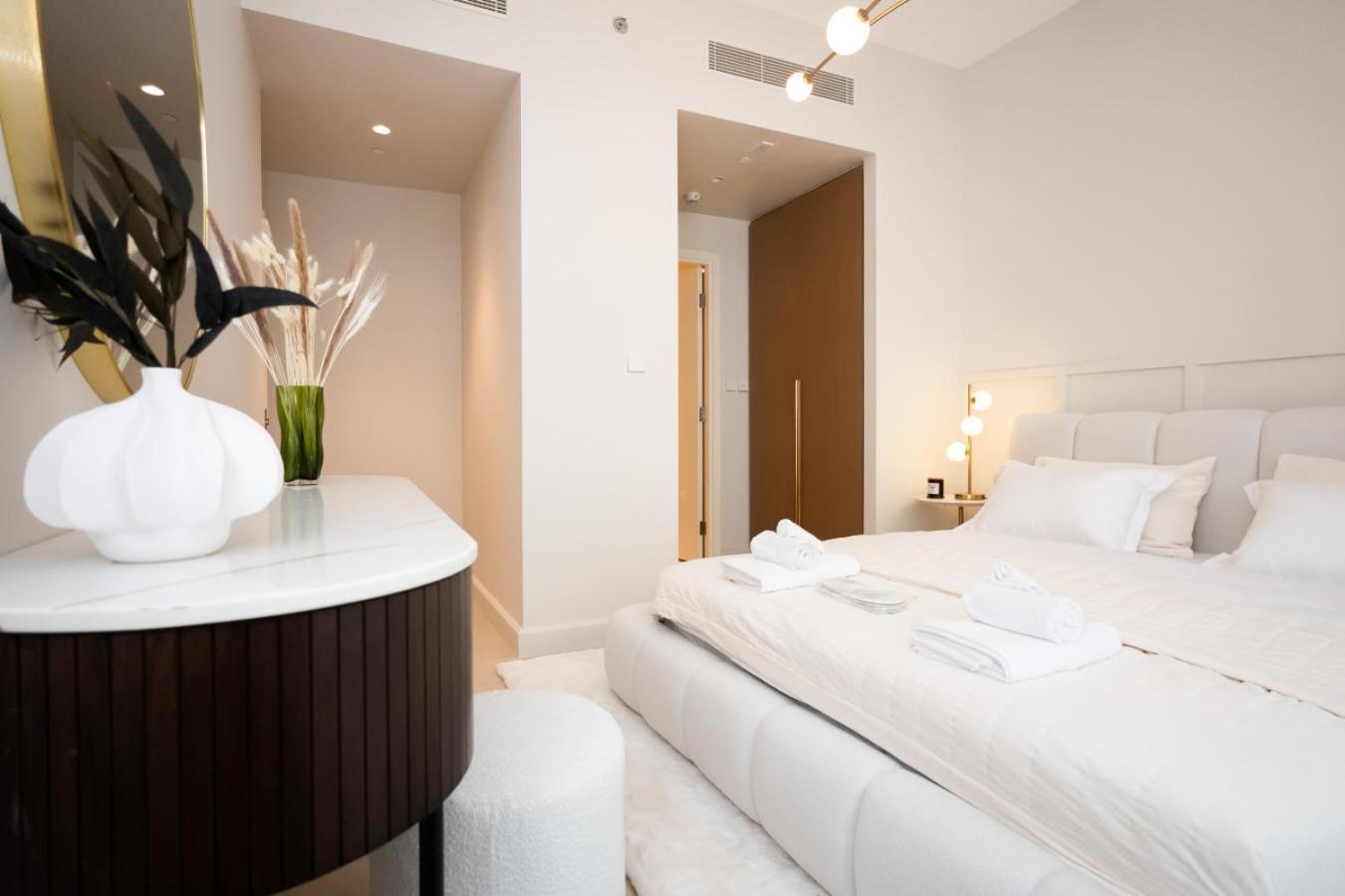 Creek New Luxury And Lagoona Access Dubai